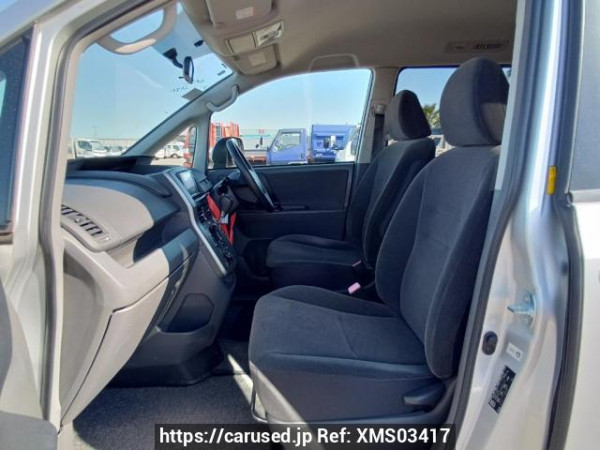 Used 2008 AT toyota noah ZRR70G Image[14]