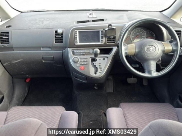 Used 2004 AT toyota wish ZNE10G Image[15]