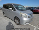 Toyota Noah ZRR70G