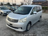 Used 2010 AT toyota noah ZRR70G Image[2]