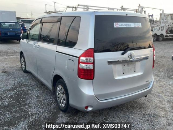 Used 2010 AT toyota noah ZRR70G Image[4]