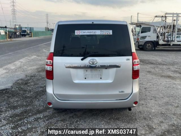 Used 2010 AT toyota noah ZRR70G Image[5]