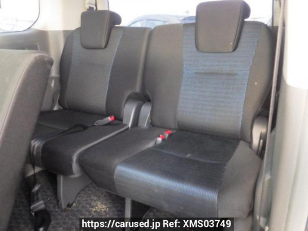 Used 2009 AT toyota voxy ZRR70W Image[16]