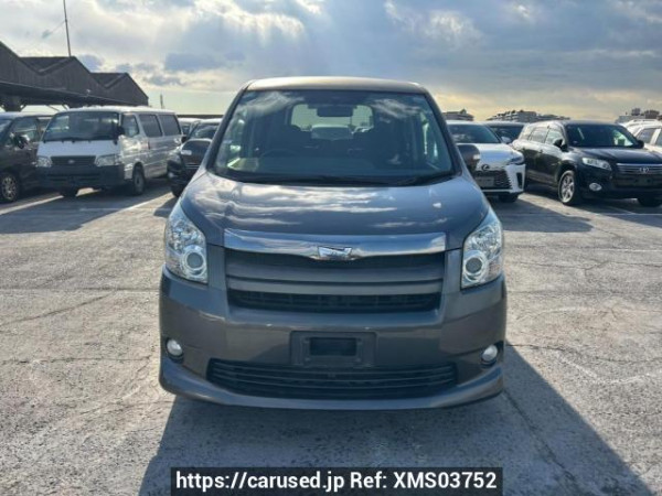 Used 2009 AT toyota noah ZRR70W Image[1]