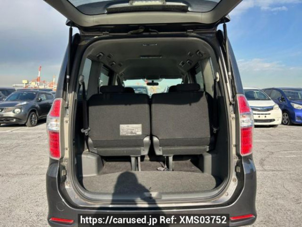 Used 2009 AT toyota noah ZRR70W Image[8]