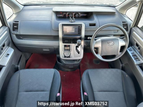 Used 2009 AT toyota noah ZRR70W Image[19]