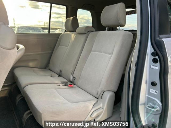 Used 2007 AT toyota isis ZNM10G Image[15]