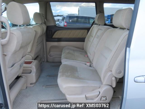 Used 2004 AT toyota alphard ANH10W Image[18]