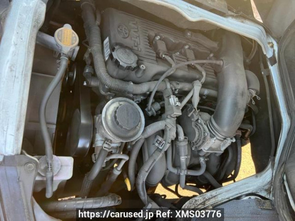 Used 2003 MT toyota hiace-van TRH112V Image[9]