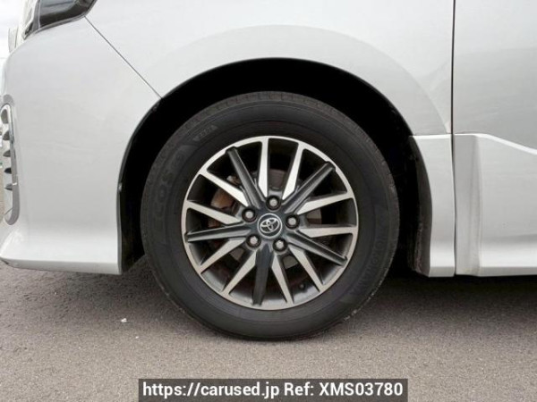 Used 2014 AT toyota voxy ZRR80W Image[32]