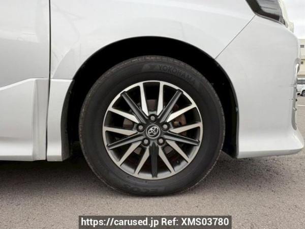 Used 2014 AT toyota voxy ZRR80W Image[33]