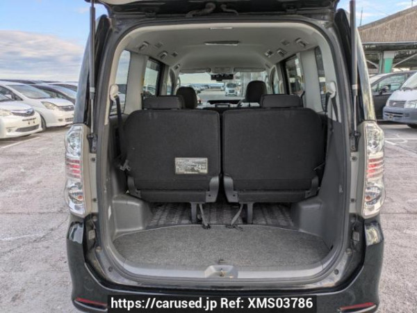 Used 2009 AT toyota voxy ZRR70W Image[8]