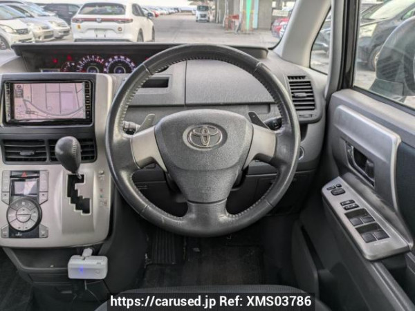 Used 2009 AT toyota voxy ZRR70W Image[21]