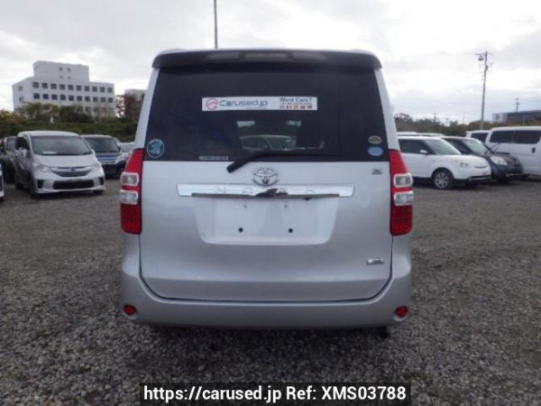 Used 2010 AT toyota noah ZRR70G Image[5]