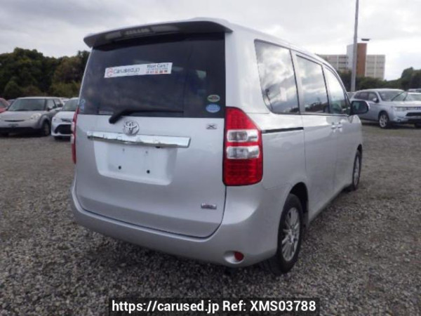Used 2010 AT toyota noah ZRR70G Image[6]