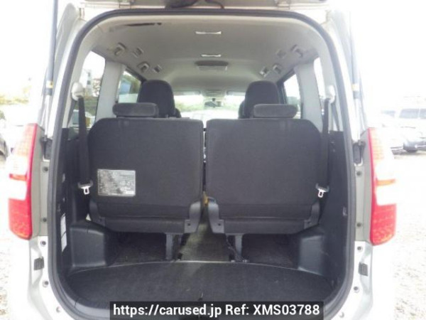 Used 2010 AT toyota noah ZRR70G Image[8]