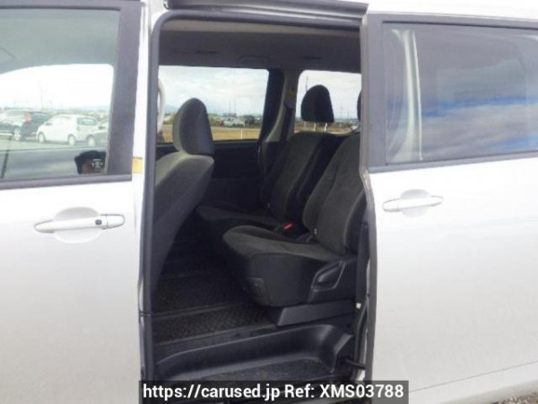 Used 2010 AT toyota noah ZRR70G Image[13]