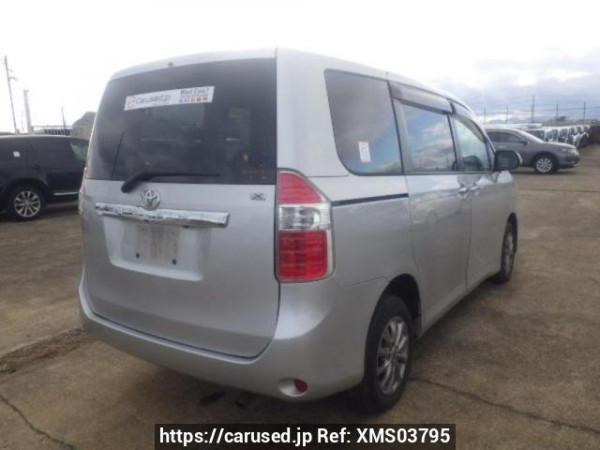 Used 2010 AT toyota noah ZRR75G Image[6]