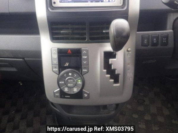 Used 2010 AT toyota noah ZRR75G Image[22]
