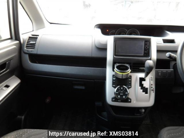 Used 2010 AT toyota noah ZRR70G Image[22]