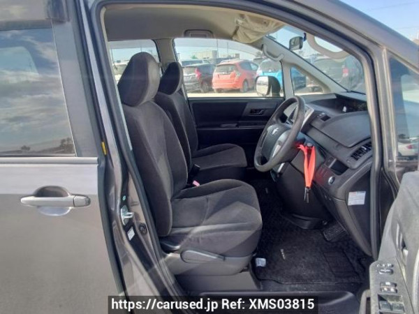 Used 2010 AT toyota noah ZRR70G Image[13]