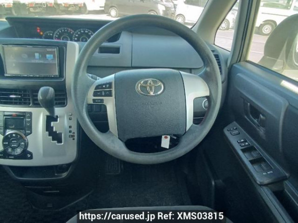 Used 2010 AT toyota noah ZRR70G Image[20]