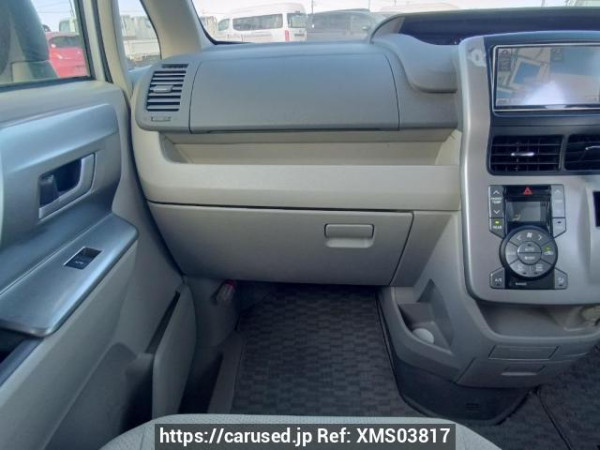 Used 2009 AT toyota noah ZRR70W Image[19]