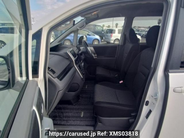Used 2008 AT toyota noah ZRR70W Image[14]