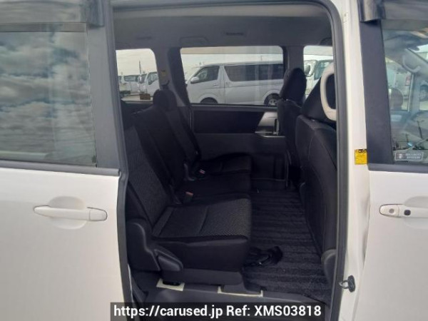Used 2008 AT toyota noah ZRR70W Image[15]