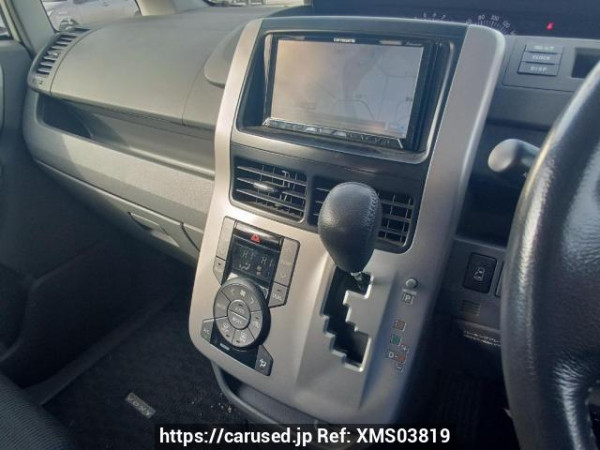 Used 2008 AT toyota voxy ZRR70W Image[21]