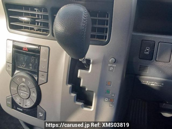 Used 2008 AT toyota voxy ZRR70W Image[25]