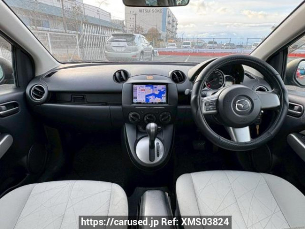 Used 2013 AT mazda demio DE3FS Image[18]