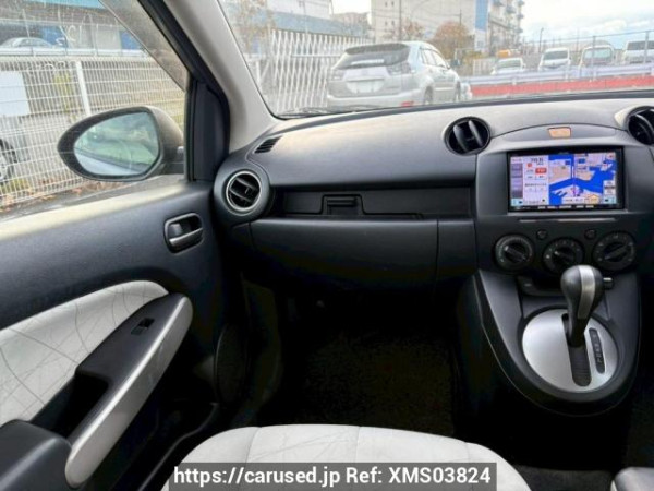 Used 2013 AT mazda demio DE3FS Image[19]