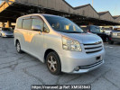 Toyota Noah ZRR70G