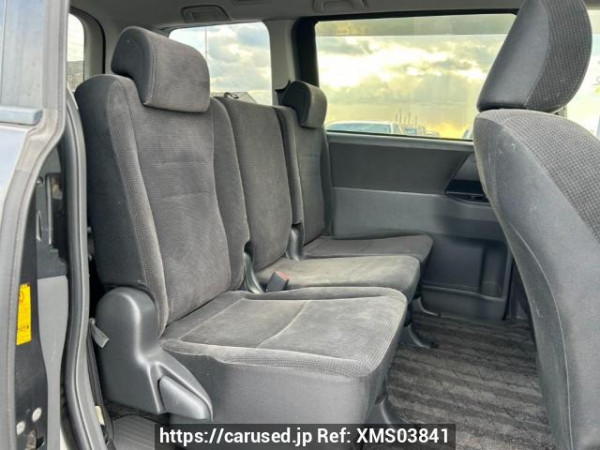 Used 2010 AT toyota noah ZRR70G Image[14]