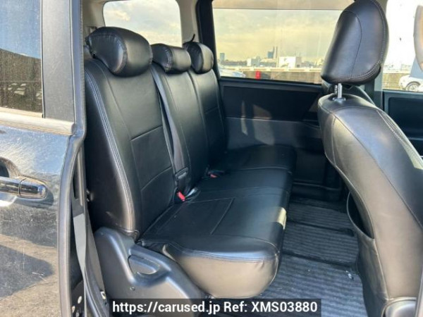 Used 2011 AT toyota noah ZRR70G Image[14]