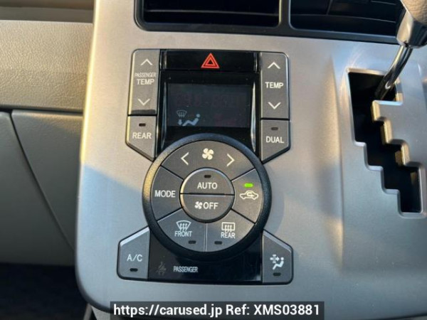 Used 2009 AT toyota noah ZRR70W Image[27]