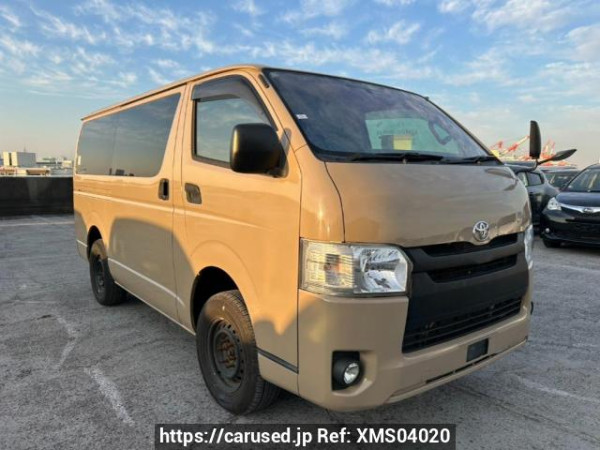 Used 2004 MT toyota hiace-van KDH205V Image[0]