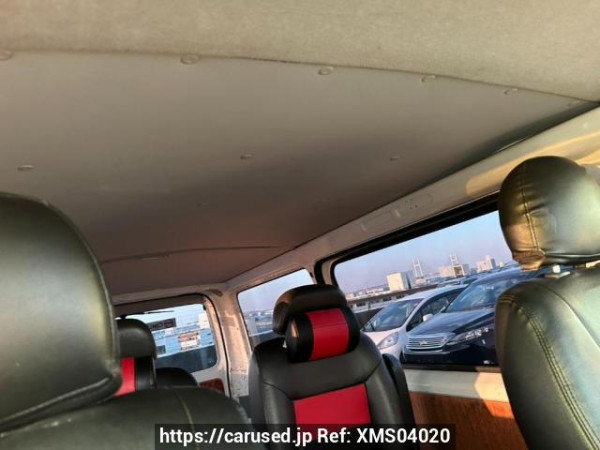 Used 2004 MT toyota hiace-van KDH205V Image[12]