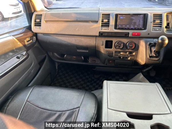 Used 2004 MT toyota hiace-van KDH205V Image[20]