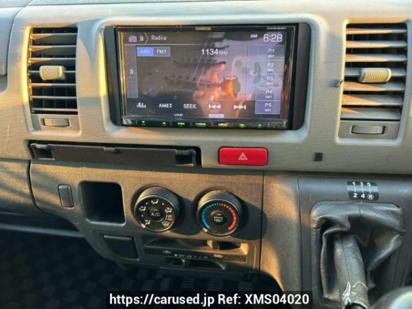 Used 2004 MT toyota hiace-van KDH205V Image[24]