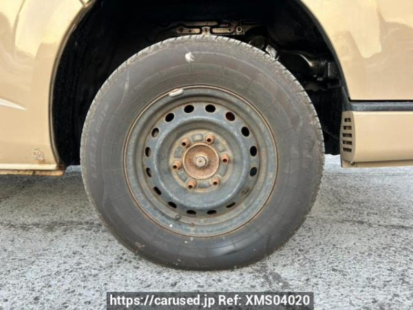 Used 2004 MT toyota hiace-van KDH205V Image[30]
