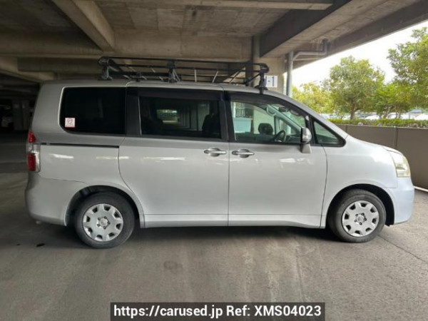 Used 2008 AT toyota noah ZRR70G Image[7]