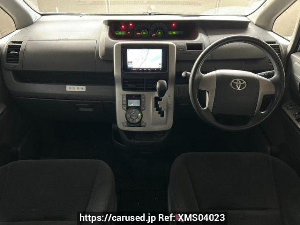 Used 2008 AT toyota noah ZRR70G Image[19]