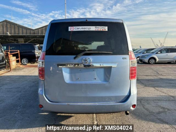Used 2007 AT toyota noah ZRR70G Image[5]