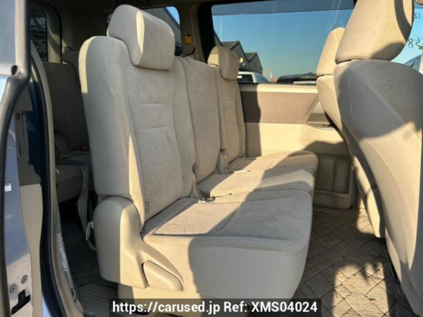 Used 2007 AT toyota noah ZRR70G Image[15]