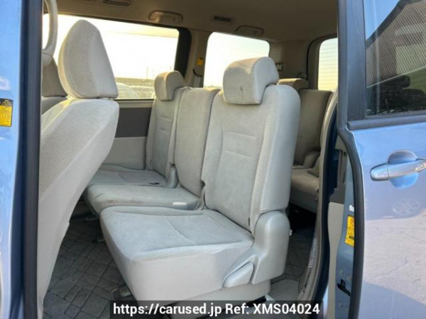 Used 2007 AT toyota noah ZRR70G Image[16]