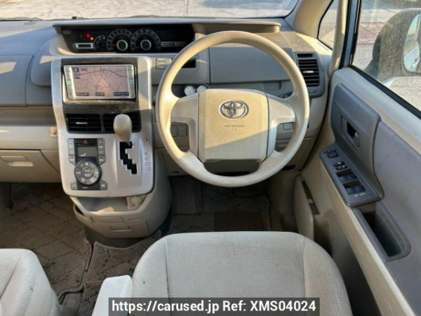 Used 2007 AT toyota noah ZRR70G Image[21]