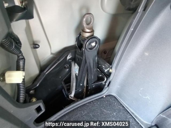 Used 2003 AT toyota wish ZNE10G Image[43]