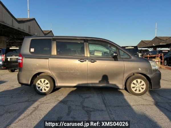 Used 2010 AT toyota noah ZRR70G Image[7]